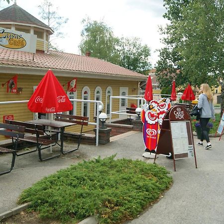 Bjoerkbackens Stugby I Vimmerby Extérieur photo
