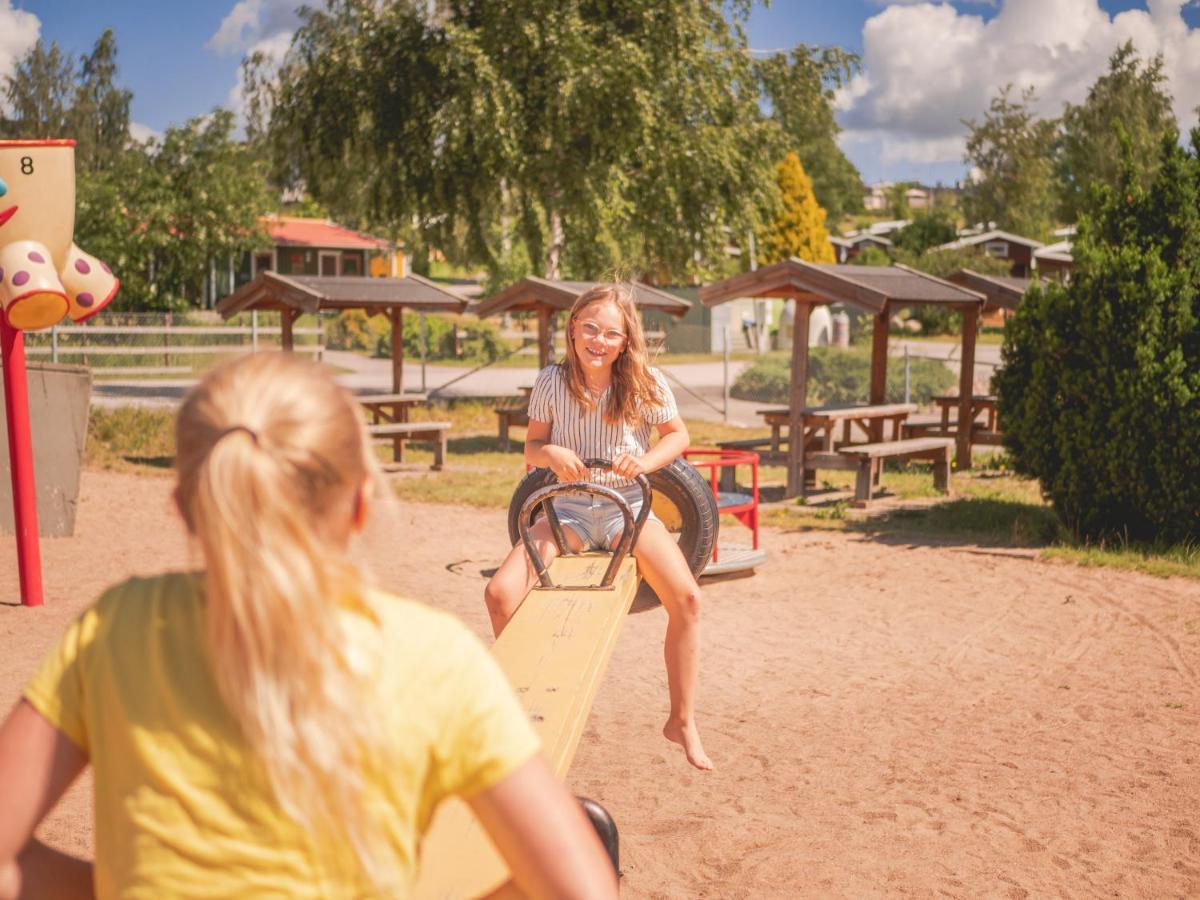 Bjoerkbackens Stugby I Vimmerby Extérieur photo