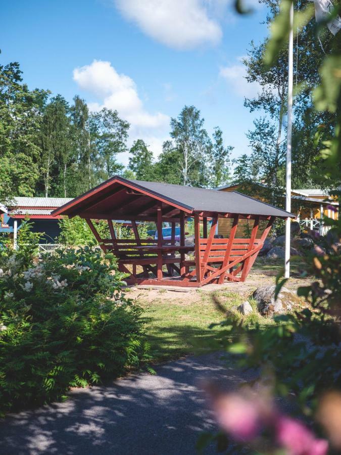 Bjoerkbackens Stugby I Vimmerby Extérieur photo