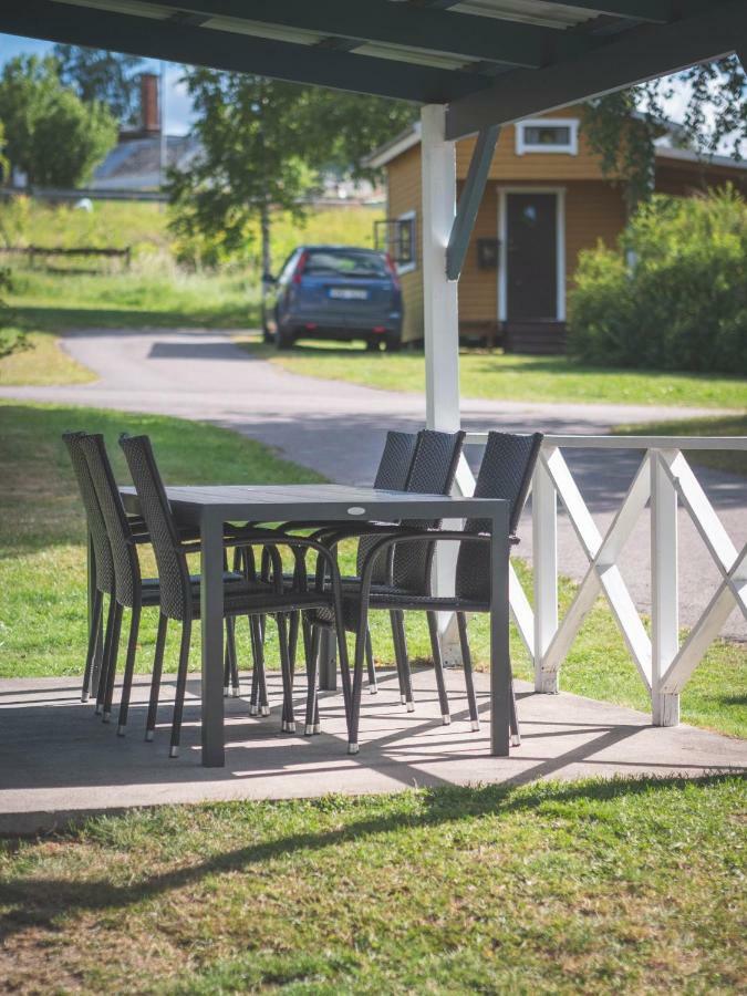 Bjoerkbackens Stugby I Vimmerby Extérieur photo